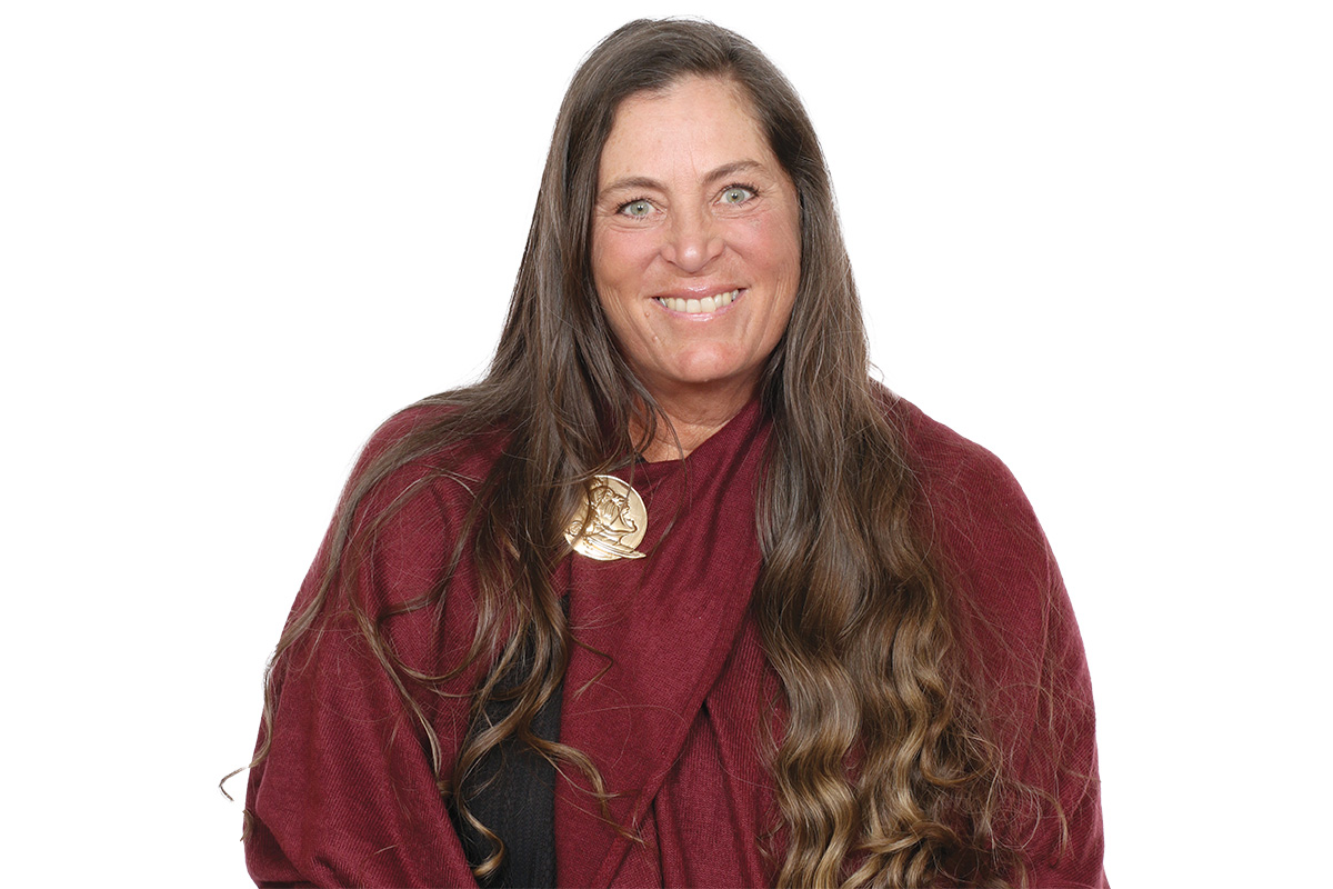 Coach Lonni Alameda