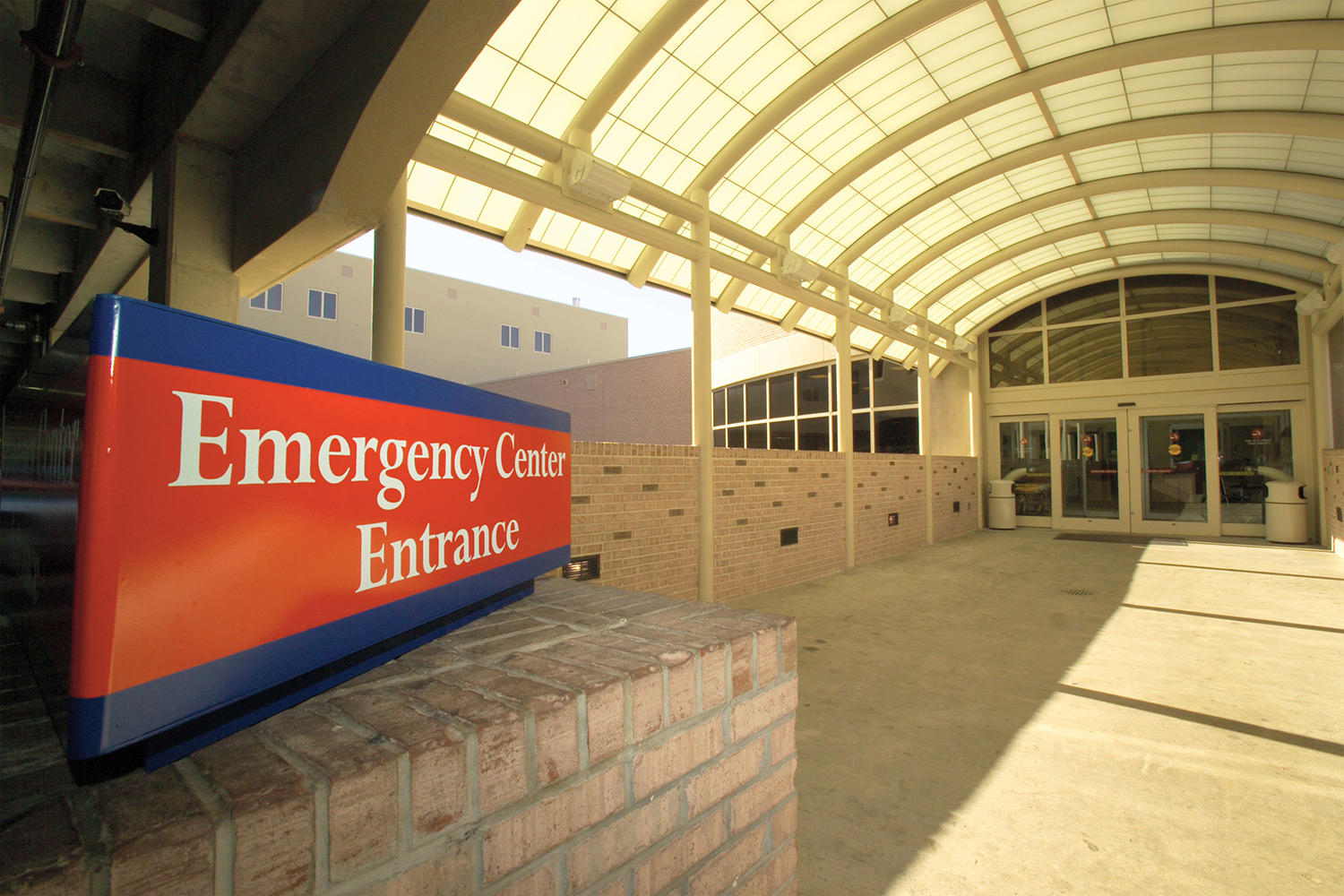 Bixler Trauma & Emergency Center Entrance